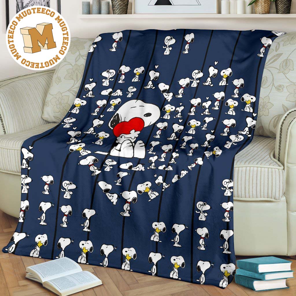 Love Heart Snoopy Fleece Blanket Cute Gift Idea Mugteeco