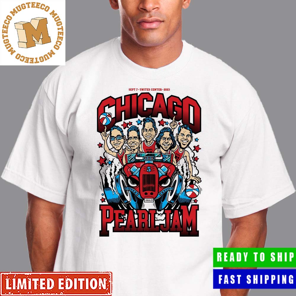 Pearl Jam Chicago Sept 7 United Center 2023 Poster Unisex T-Shirt - Mugteeco
