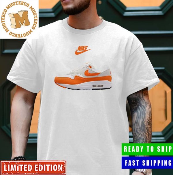 Nike Air Max 1 Safety Orange Sneakerhead Unisex T-Shirt