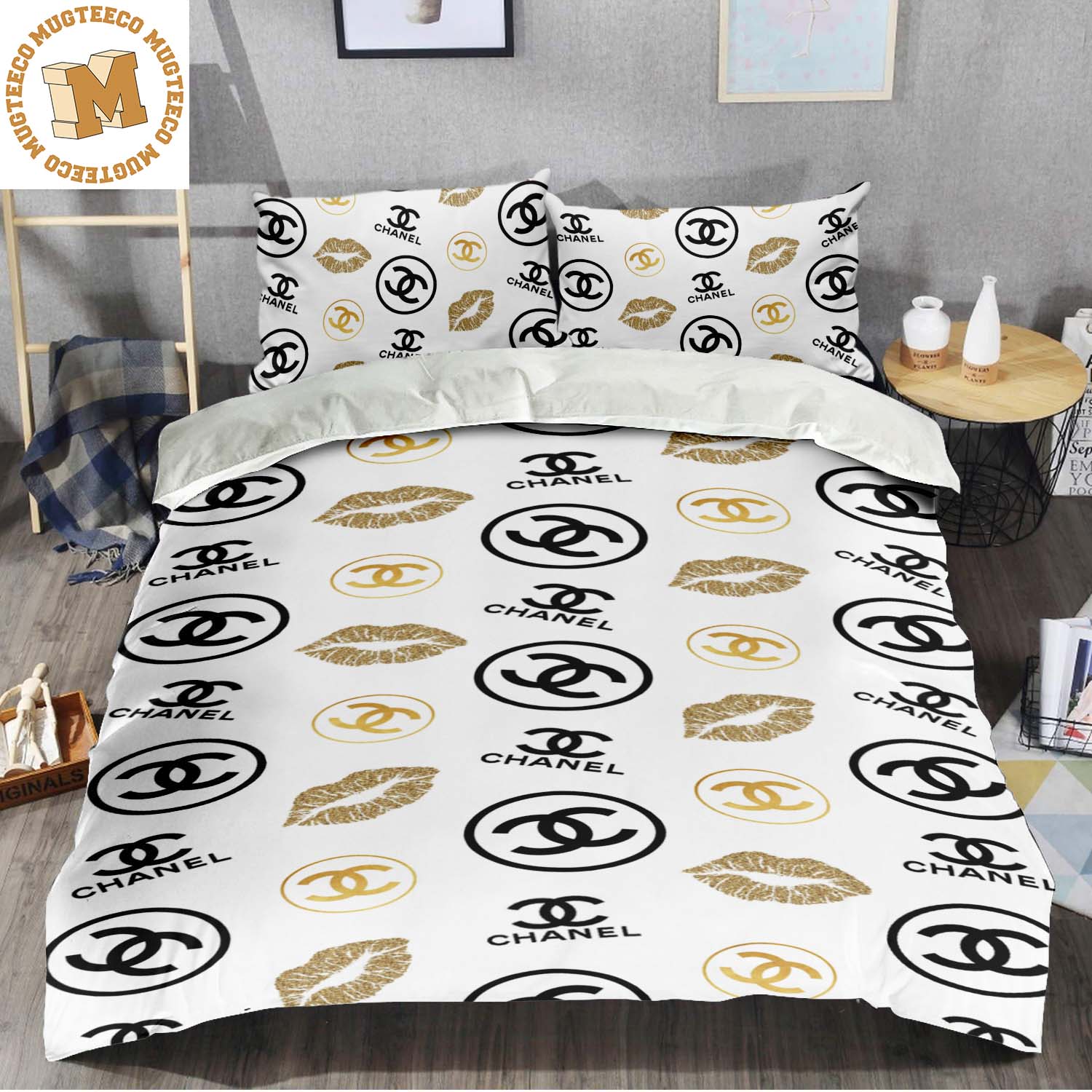 Coco Chanel Signature Logo Pattern With Golden Lips In White Background  Queen Bedroom Set - Mugteeco