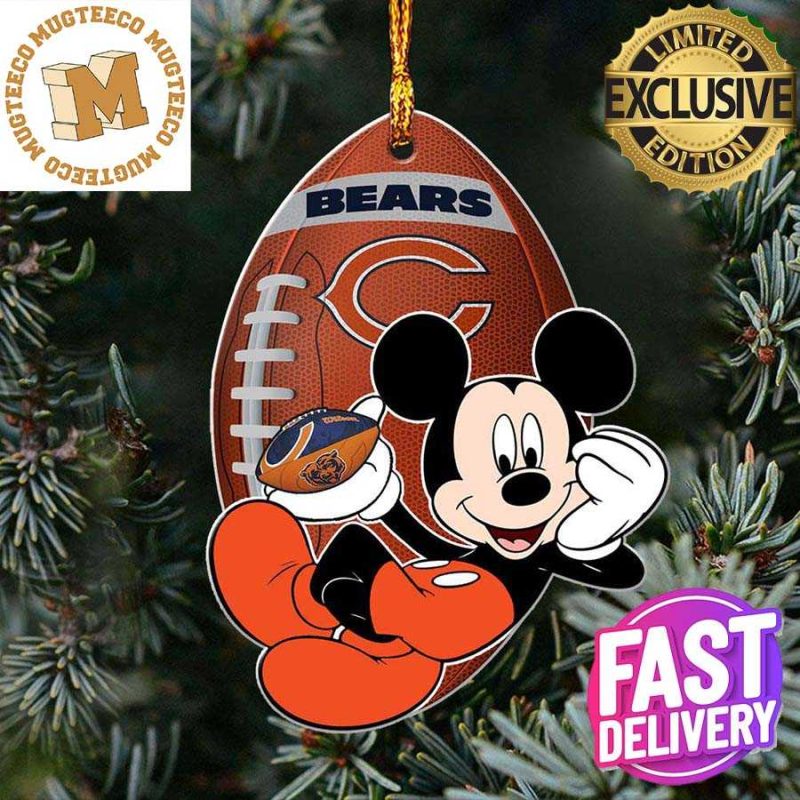 Mickey mouse in October we wear pink and watch Chicago Bears breast cancer  ornament tree Decoration