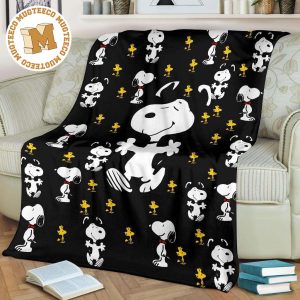 Cute Pattern Snoopy Fleece Blanket Gift Idea