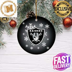 Las Vegas Raiders NFL Merry Christmas Circle Ornament