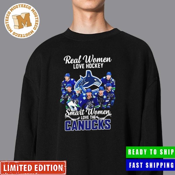 Real Women Love Hockey Smart Women Love The Vancouver Canucks 2023 Signatures Classic T-Shirt