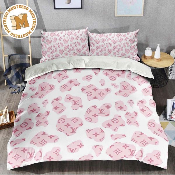 Louis Vuitton Dairy Cow Print Pink Monogram In White Background Bedding Set Louis Vuitton Dairy Cow Print Pink Monogram In White Background Bedding Set