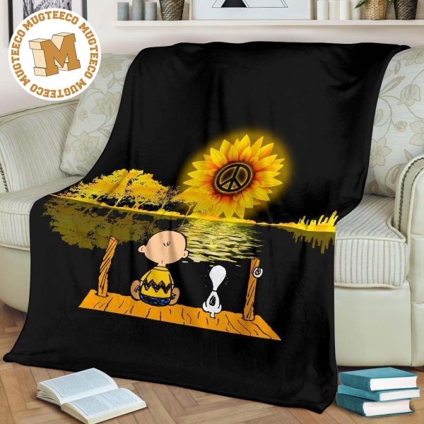 Peaceful Charlie Brown And Snoopy Fleece Blanket Gift Idea Peaceful Charlie Brown And Snoopy Fleece Blanket Gift Idea