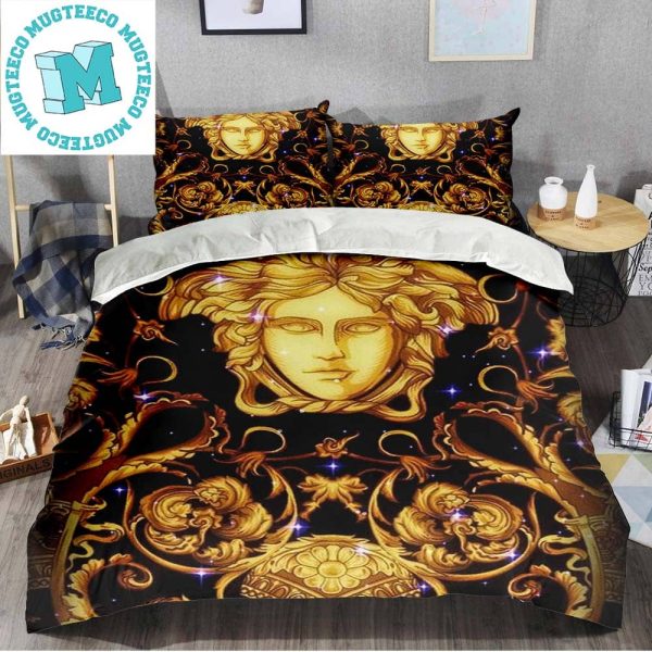 Versace Big Medusa Head Logo Golden Royal And Big Barocco Print Bedding Set King Size Versace Big Medusa Head Logo Golden Royal And Big Barocco Print Bedding Set King Size