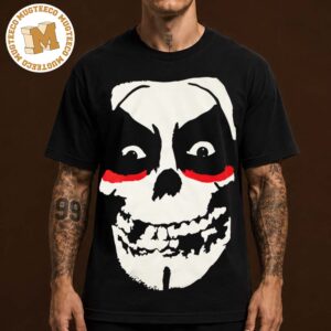The Misfits X Danhausen Merch Tee Face Graphic Danhausen Unisex Black- T-Shirt